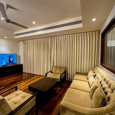Brand New Water Front Luxury Cinnamon Suites Apartment In Heart Of Colombo City Экстерьер фото