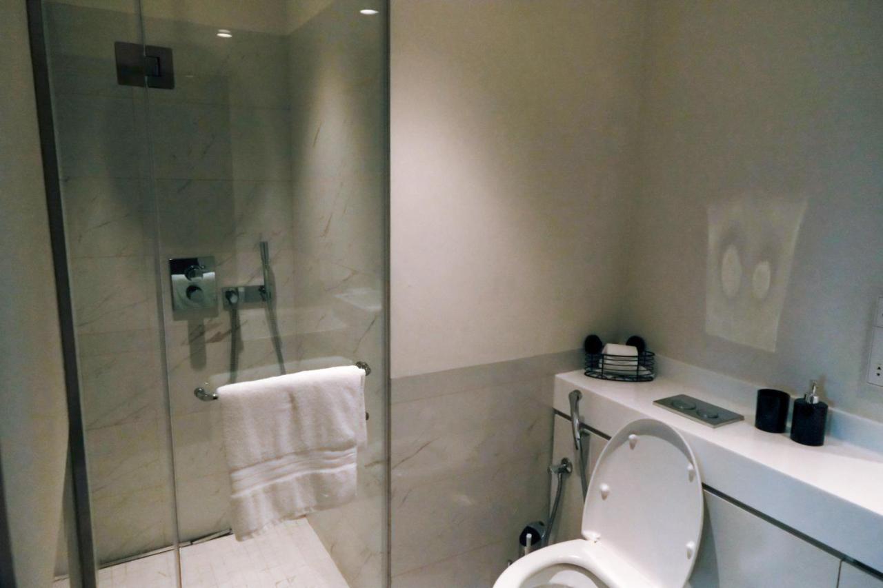 Brand New Water Front Luxury Cinnamon Suites Apartment In Heart Of Colombo City Экстерьер фото