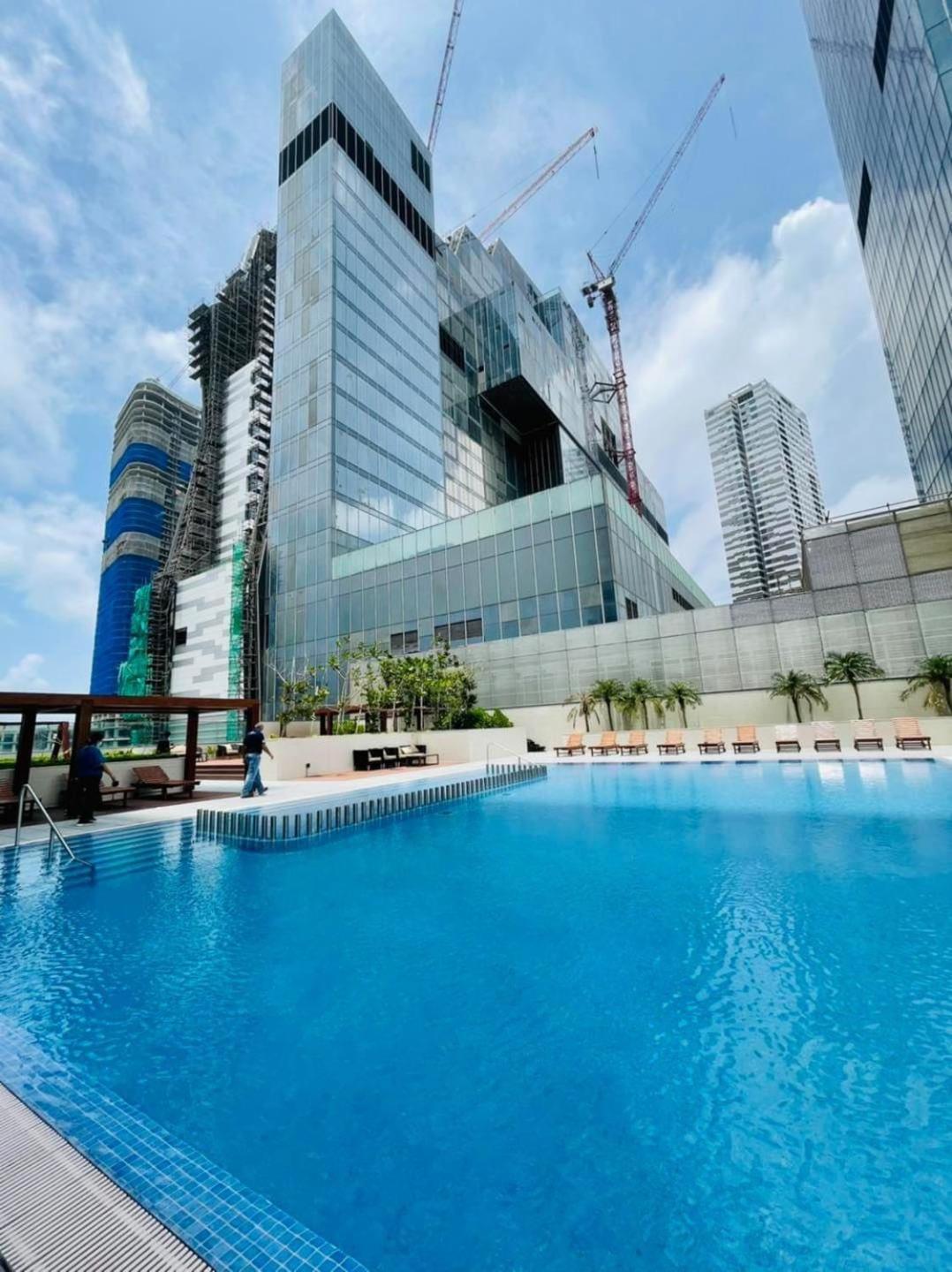 Brand New Water Front Luxury Cinnamon Suites Apartment In Heart Of Colombo City Экстерьер фото